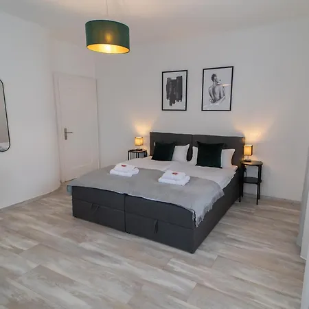Morehome Apartments, Center,parking 180qm Apartment *