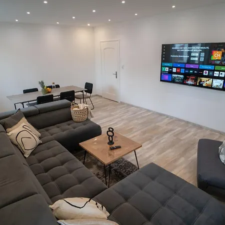 Morehome Apartments, Center,parking 180qm Apartment *